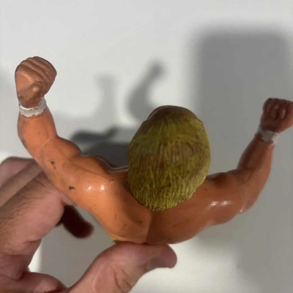 intage 1984 LJN WWF Hulk Hogan Action Figure Series 1 Wrestling Superstars 8